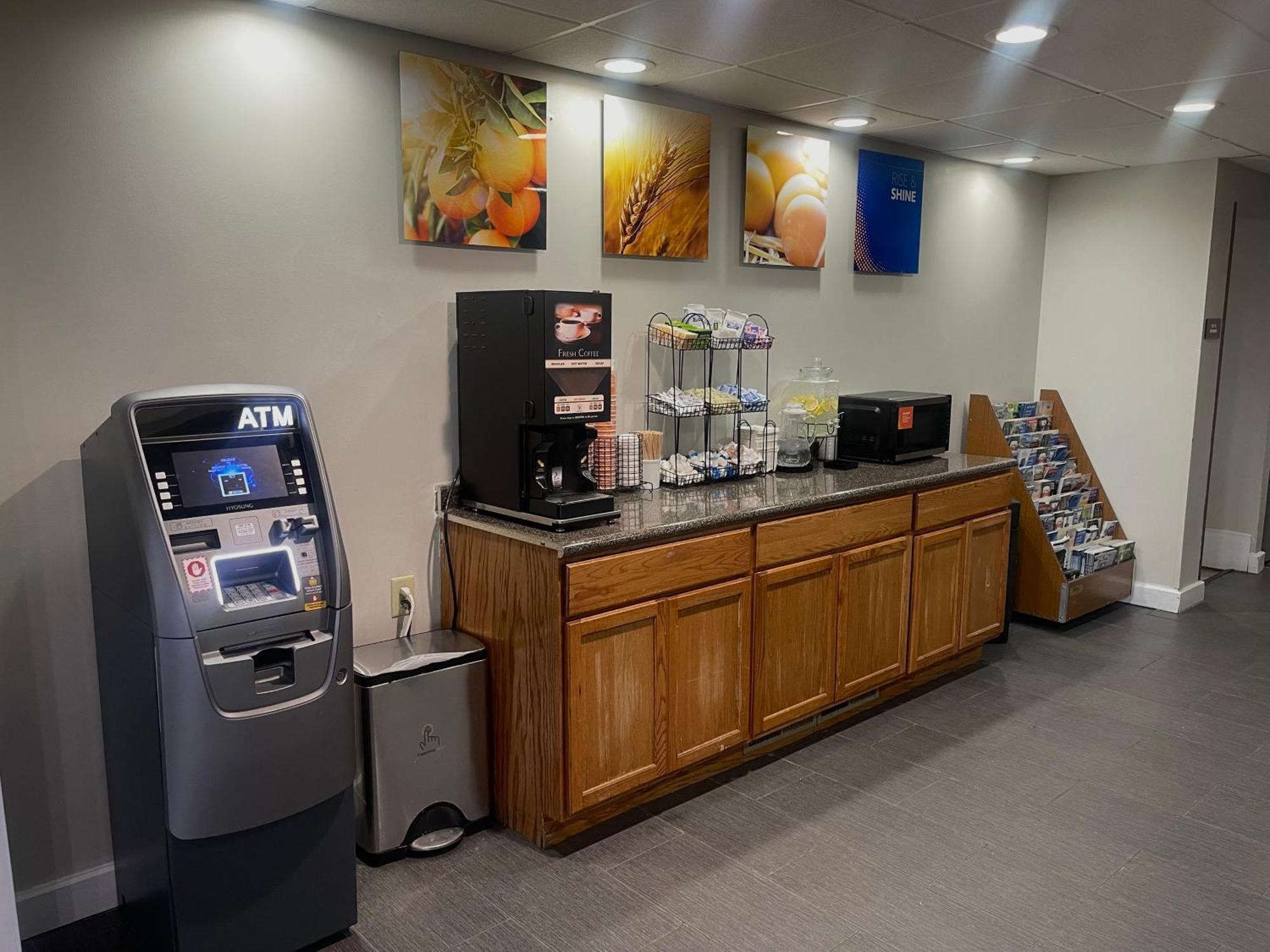 Comfort Inn Syracuse-Carrier Circle East Syracuse Eksteriør bilde