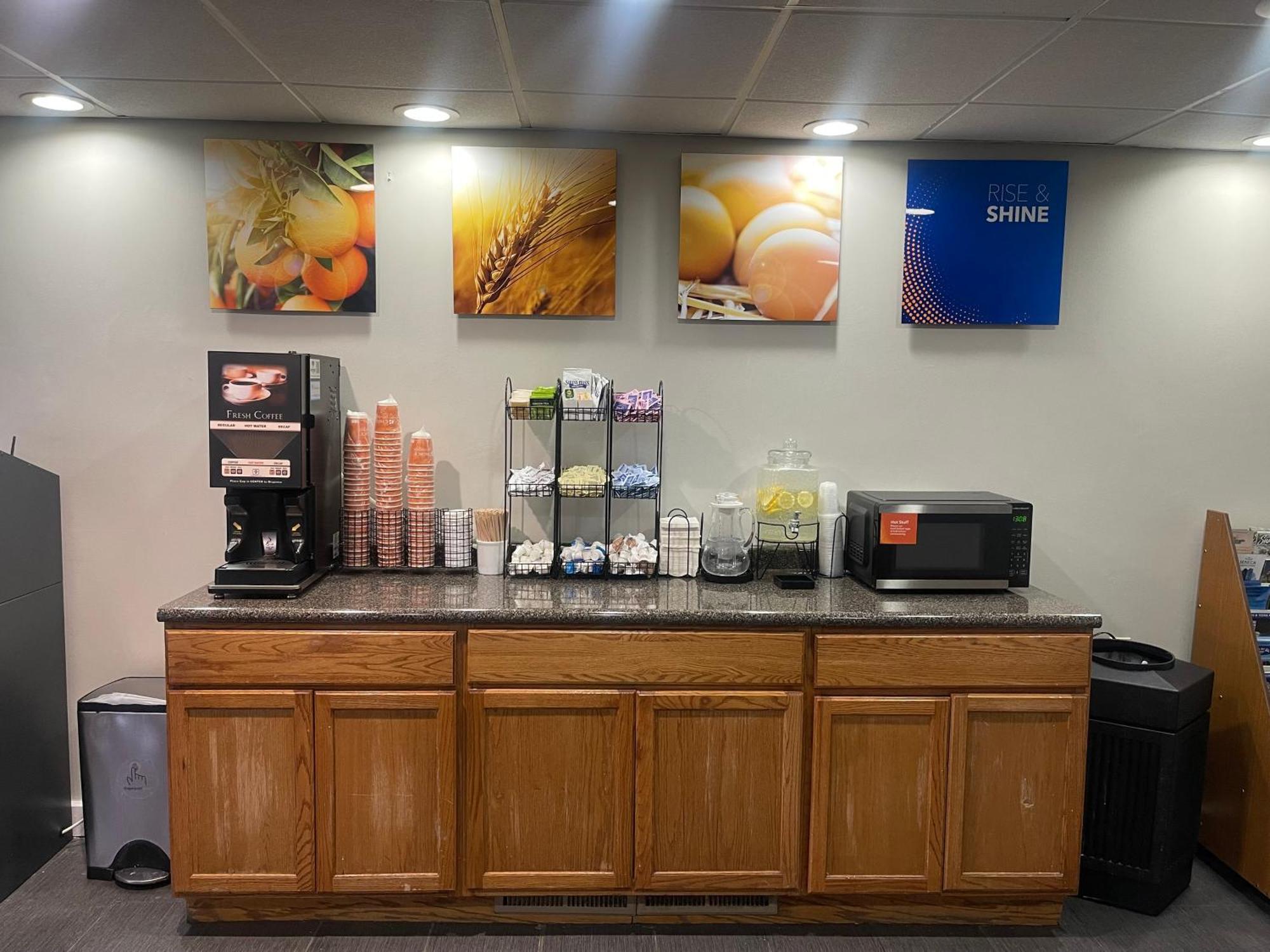 Comfort Inn Syracuse-Carrier Circle East Syracuse Eksteriør bilde