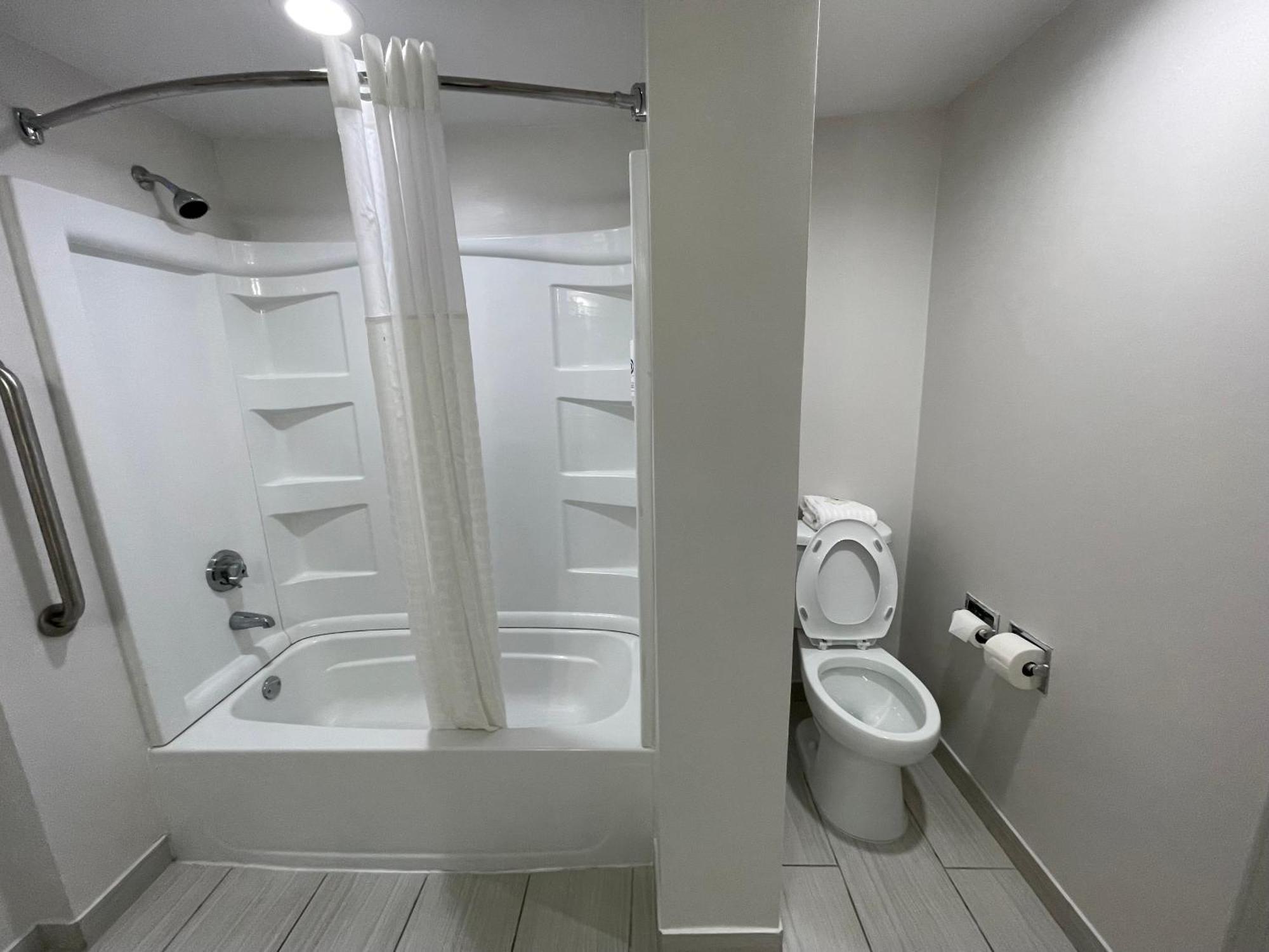 Comfort Inn Syracuse-Carrier Circle East Syracuse Eksteriør bilde