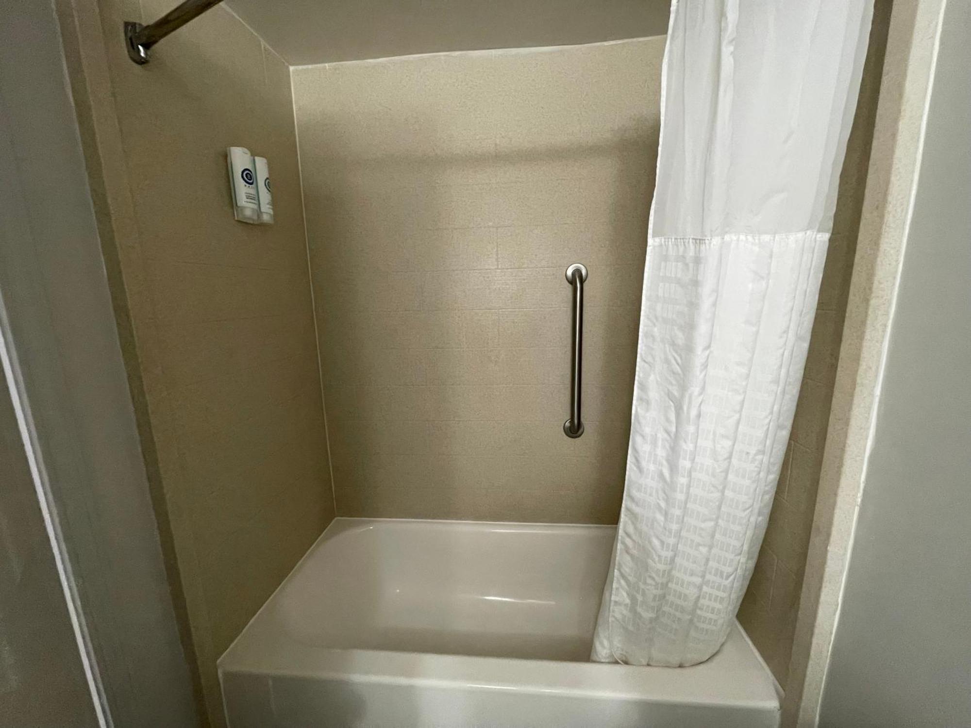 Comfort Inn Syracuse-Carrier Circle East Syracuse Eksteriør bilde