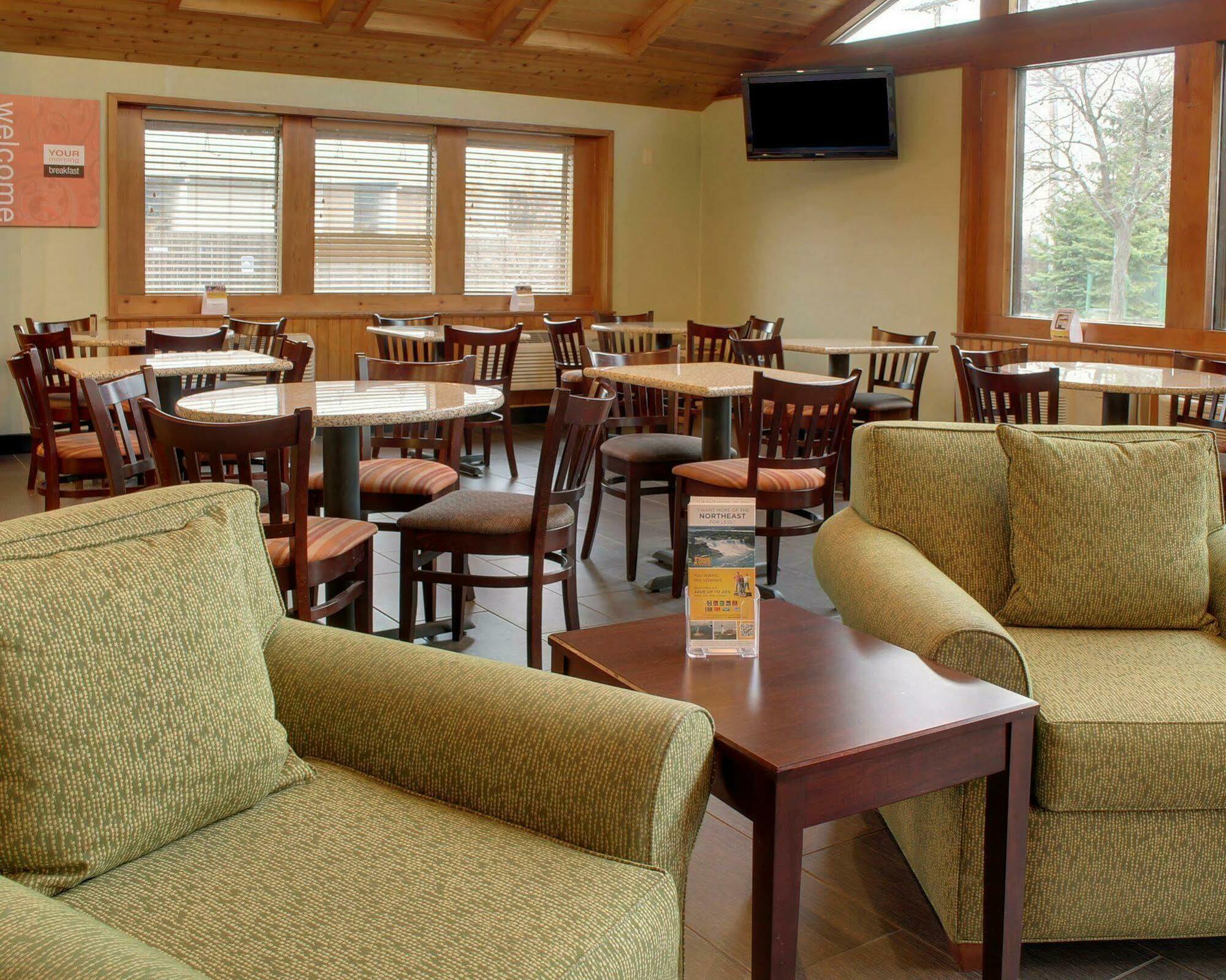 Comfort Inn Syracuse-Carrier Circle East Syracuse Eksteriør bilde